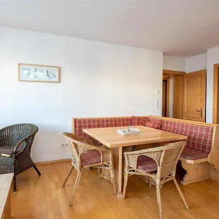 Haus 130 1 *